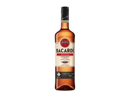 Напиток спиртной Bacardi Spiced на основе рома 40% 0,7 л