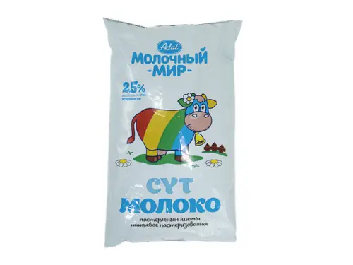 Молоко Молочный Мир пастеризованное 2,5% 900 мл